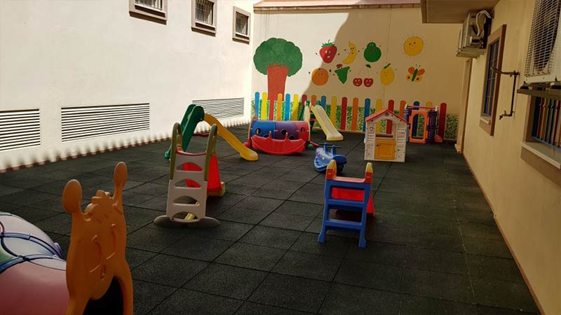 el Centro de Educación Infantil Campanilla juegos de la guardería 
